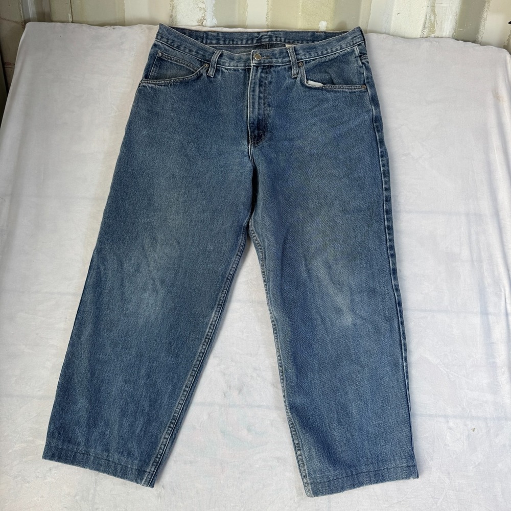 Vintage Mens Straight Leg Jeans Light Blue Denim Medium Wash Five Pockets Retro